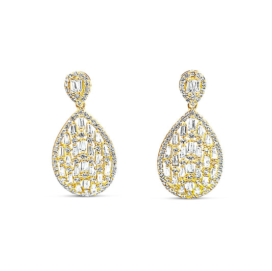 Sterling silver teardrop earring with baguette diamond center